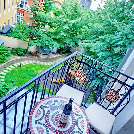 Gellerico At Deak Square * Budapeşte