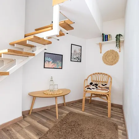 Homestay Gellerico At Deak Square