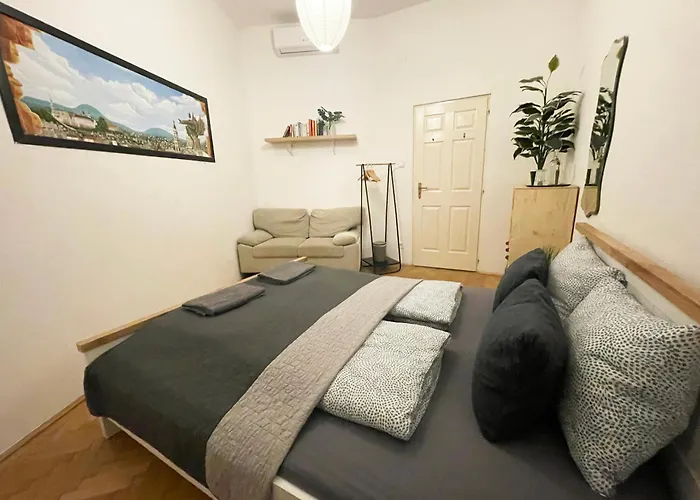 Gellerico At Deák Square Budapeste