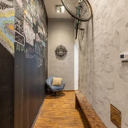 Gellerico At Deak Square בודפשט